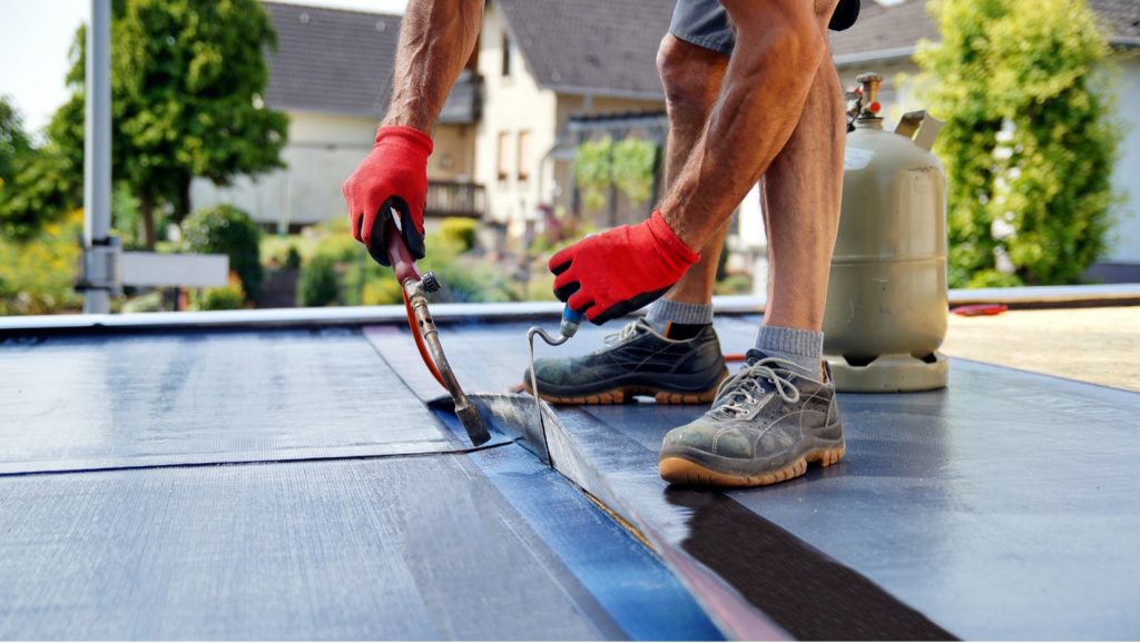 Commercial Roofing Company in Des Moines 